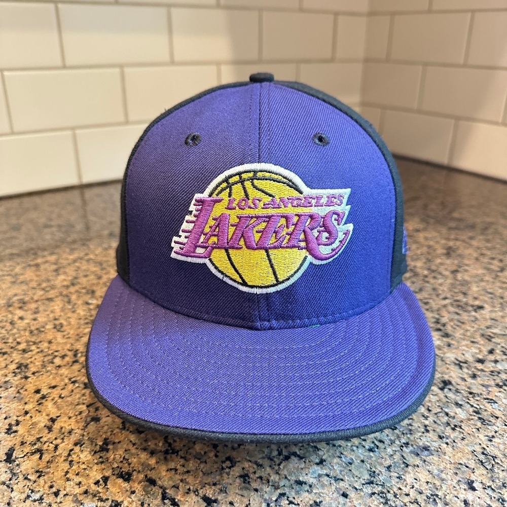Vtg Los Angeles Lakers New Era 59FIFTY Fitted Hat  7 3/8 Purple Deadstock New